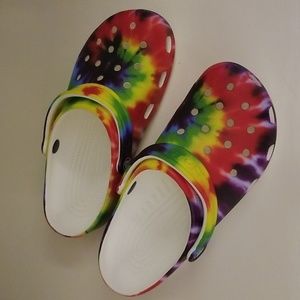 nwot Crocs Classic Tie Dye Graphic Clog
